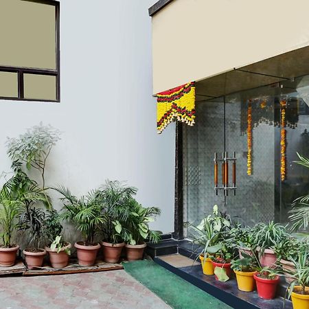 Hotel O Jammu Near Ragunath Bazaar Formerly Goodwill Bagian luar foto