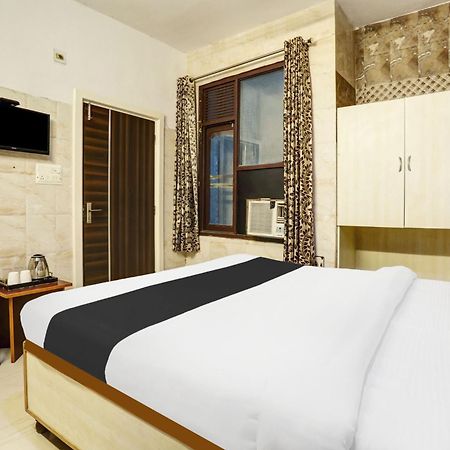Hotel O Jammu Near Ragunath Bazaar Formerly Goodwill Bagian luar foto