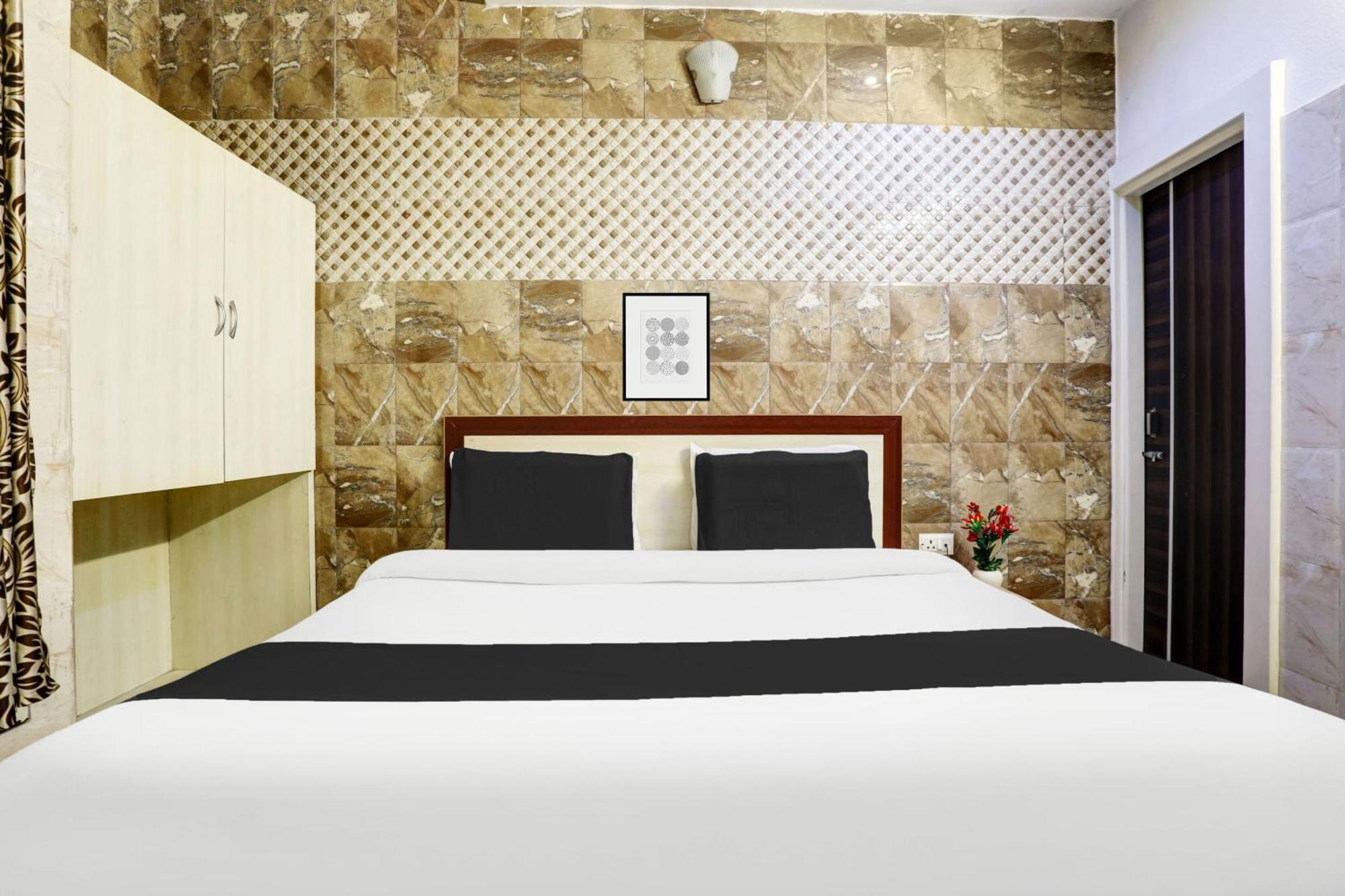 Hotel O Jammu Near Ragunath Bazaar Formerly Goodwill Bagian luar foto